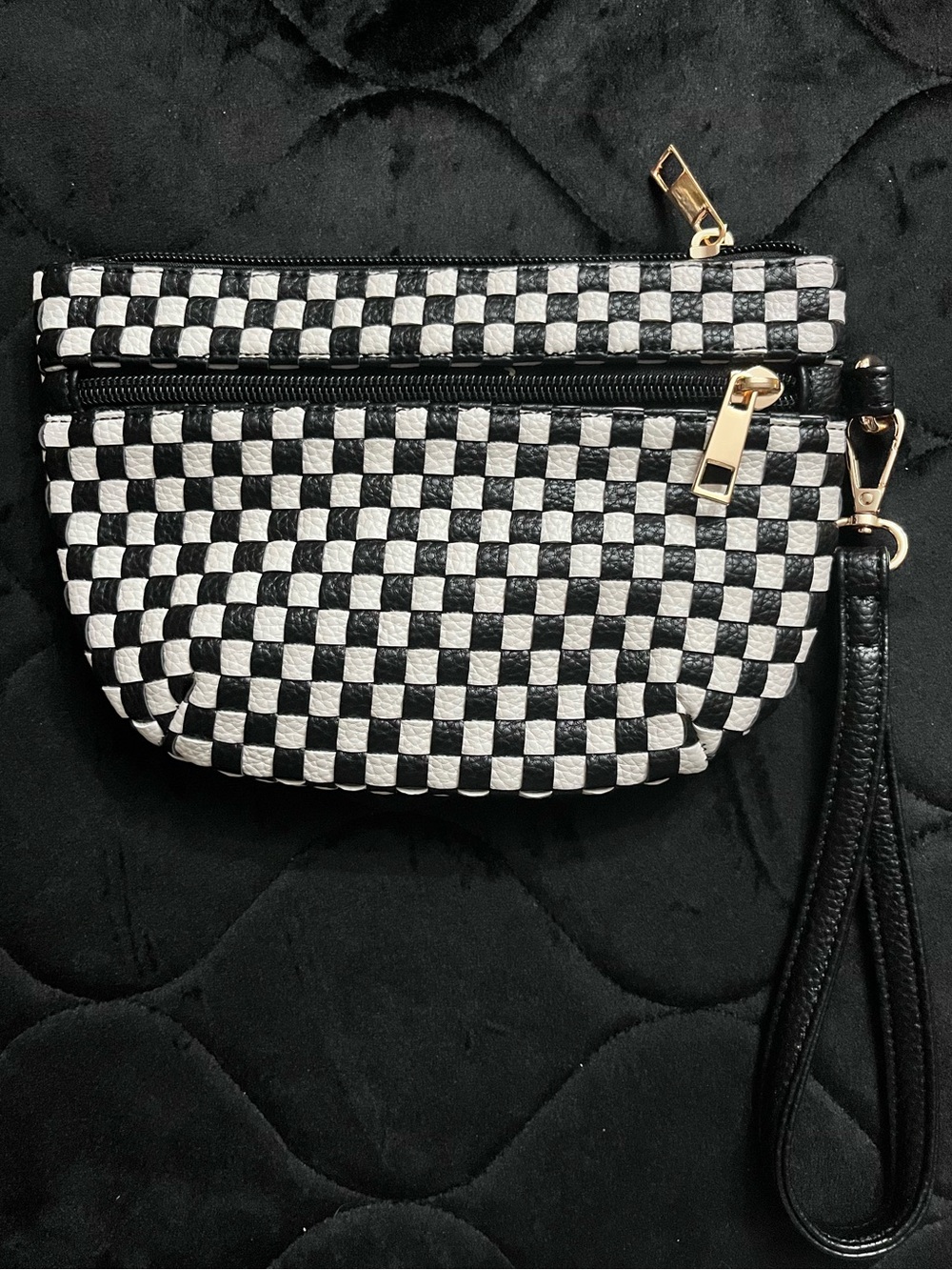 Black & White Woven Look Textured Trumpet Wristlet with FREE BONUS Chain